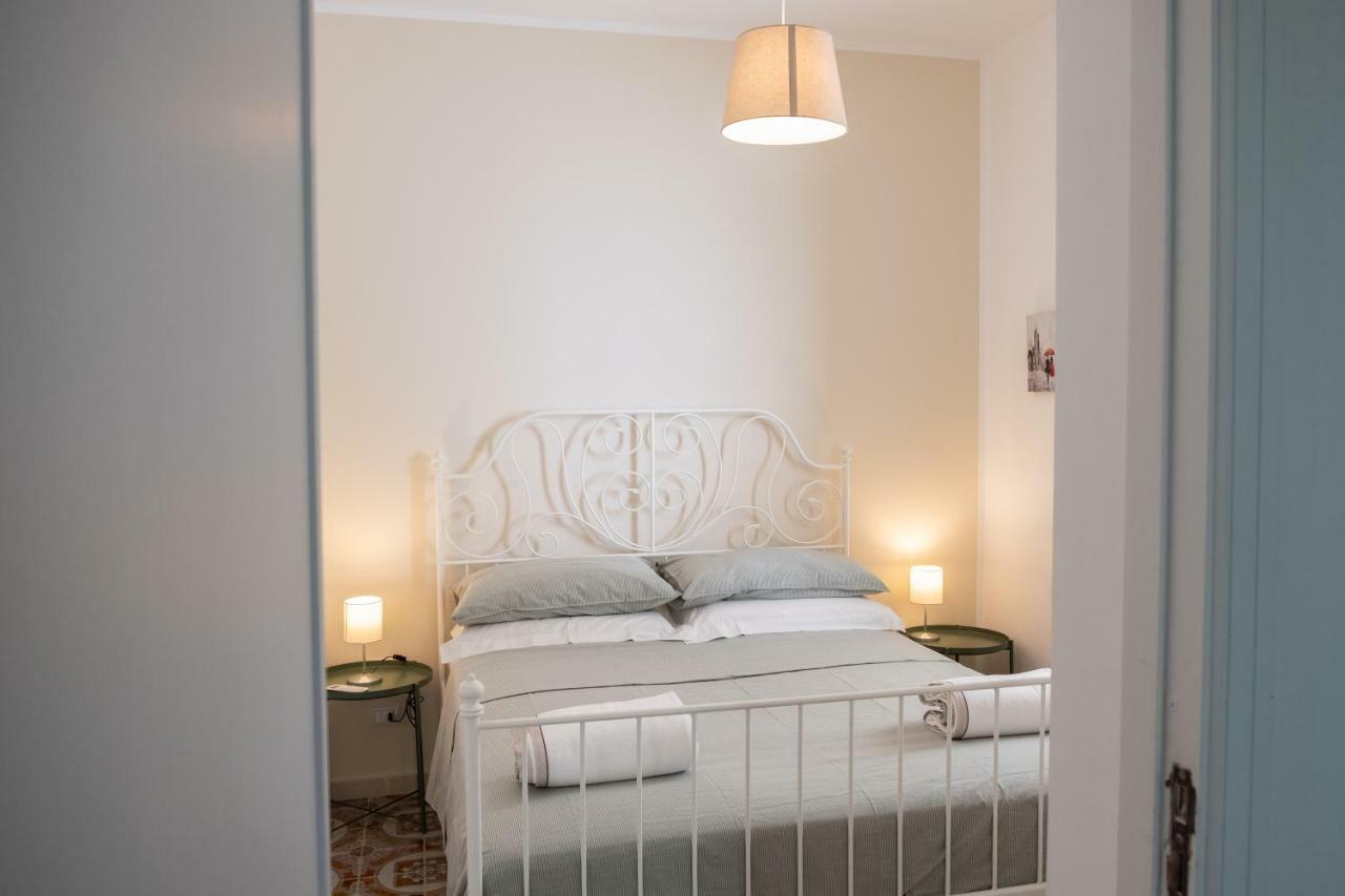 Вилла Isabel House Изола-делле-Феммине Экстерьер фото
