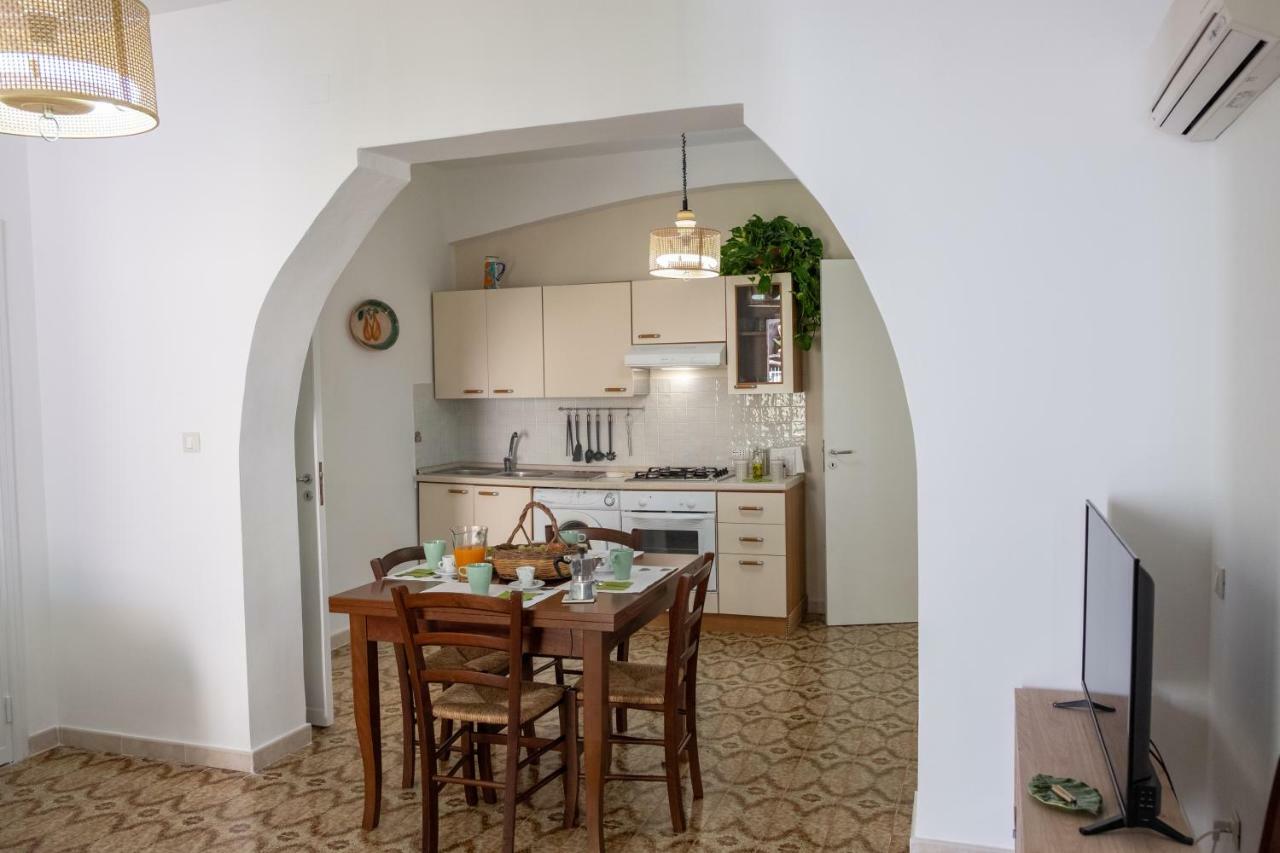 Вилла Isabel House Изола-делле-Феммине Экстерьер фото